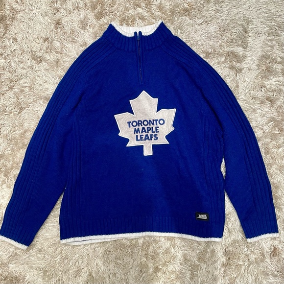 Toronto Maple Leafs Cozy Sweater - Picture 3 of 11